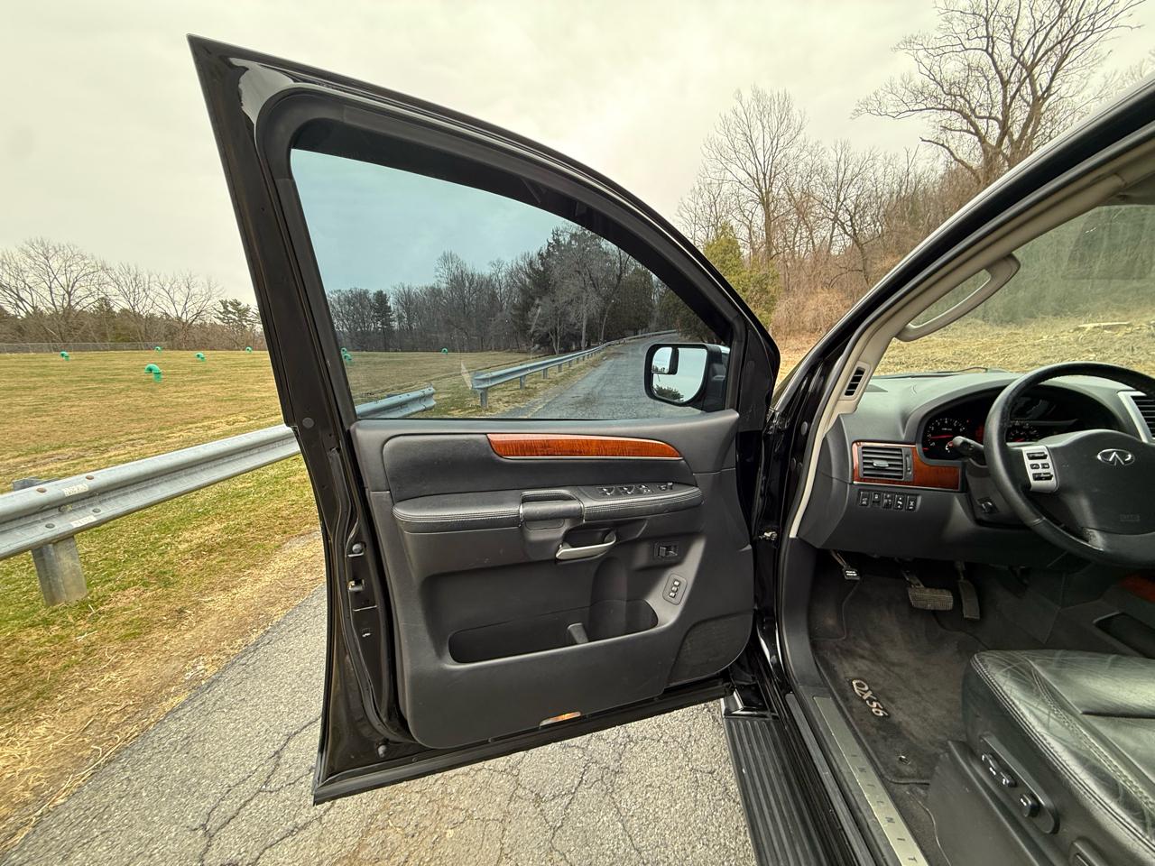 Infiniti QX56 AWD 2010