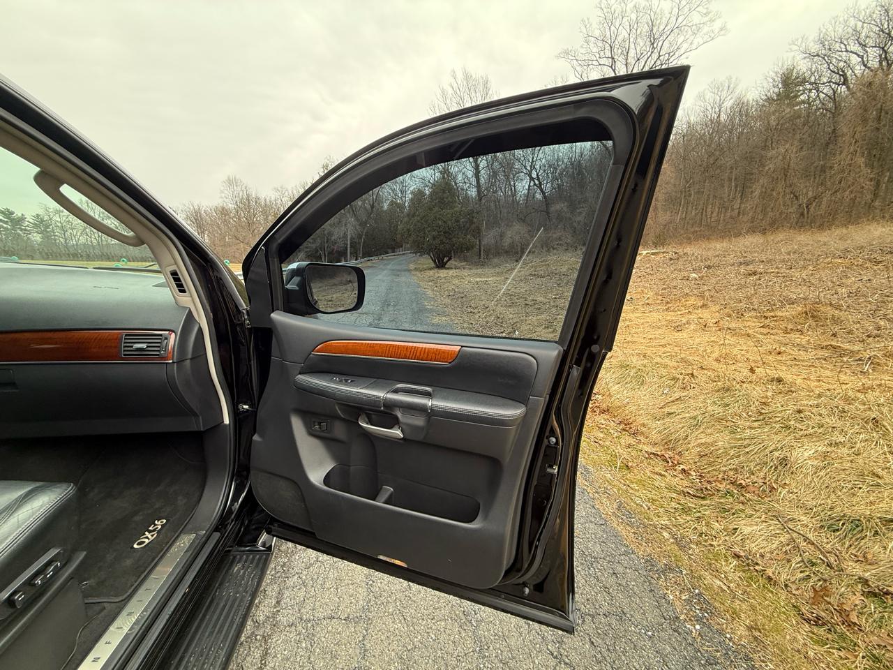 Infiniti QX56 AWD 2010