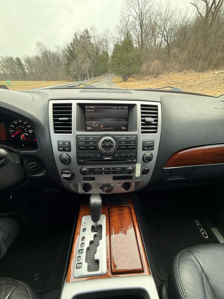 Infiniti QX56 AWD 2010