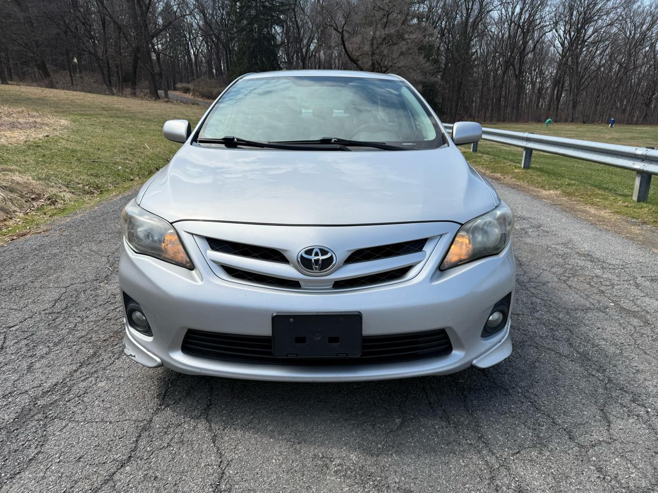 Toyota Corolla S 5-Speed MT 2013