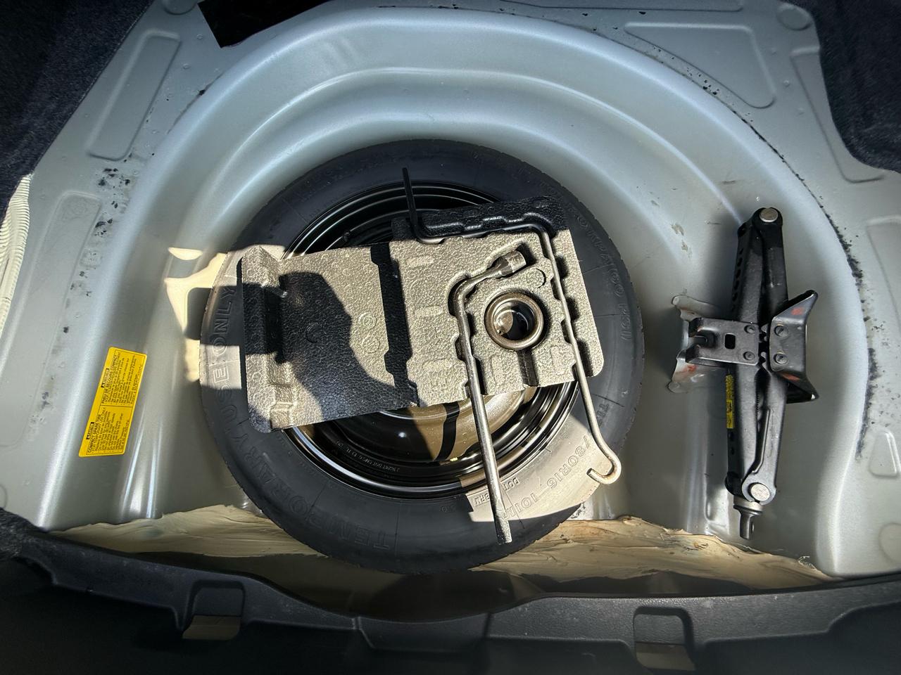 Toyota Corolla S 5-Speed MT 2013