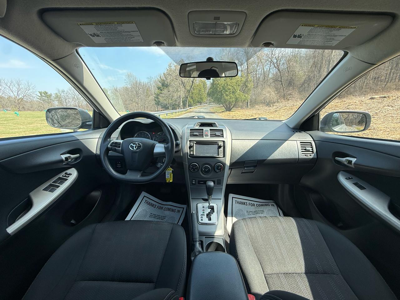 Toyota Corolla S 5-Speed MT 2013