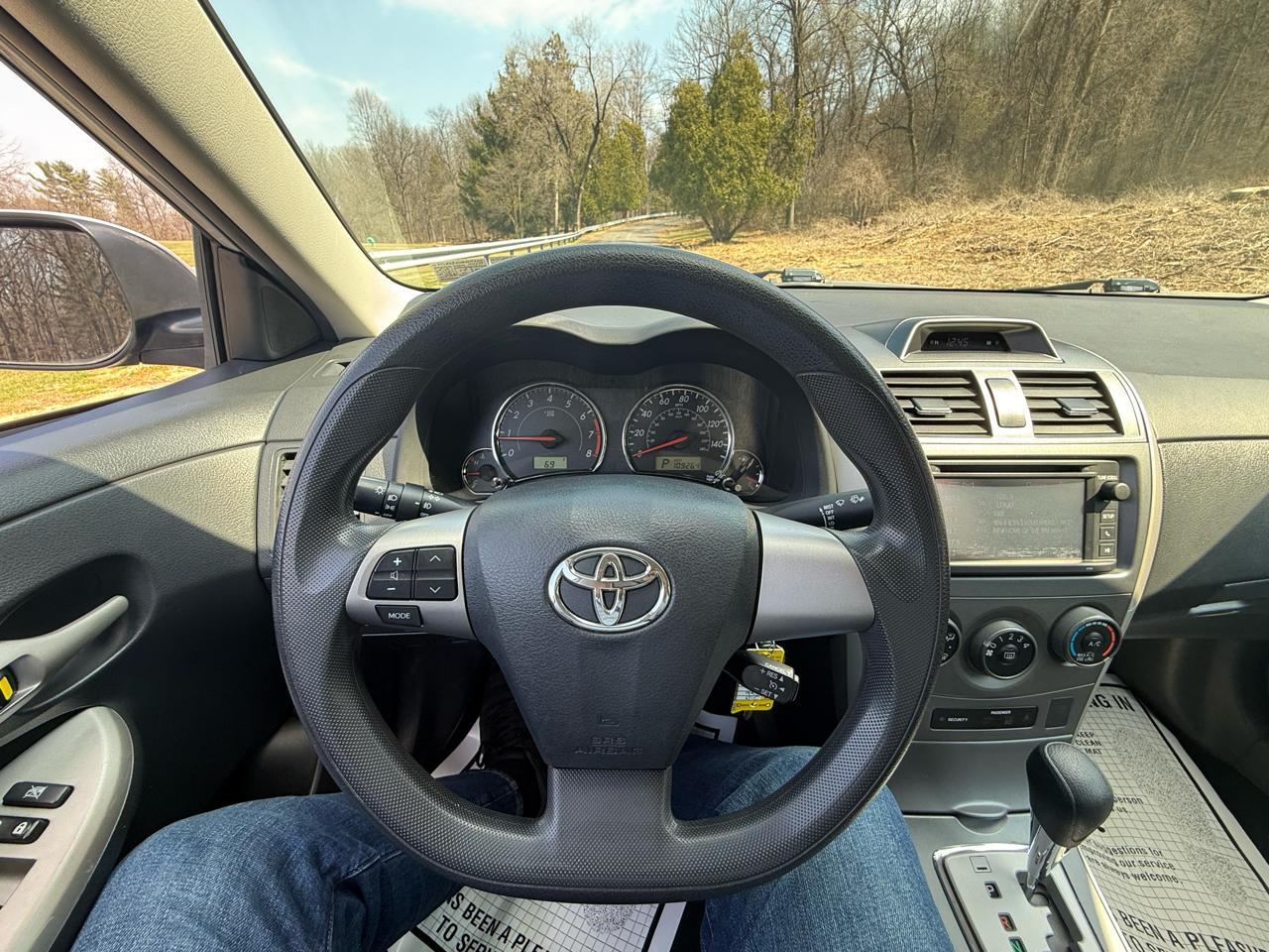 Toyota Corolla S 5-Speed MT 2013