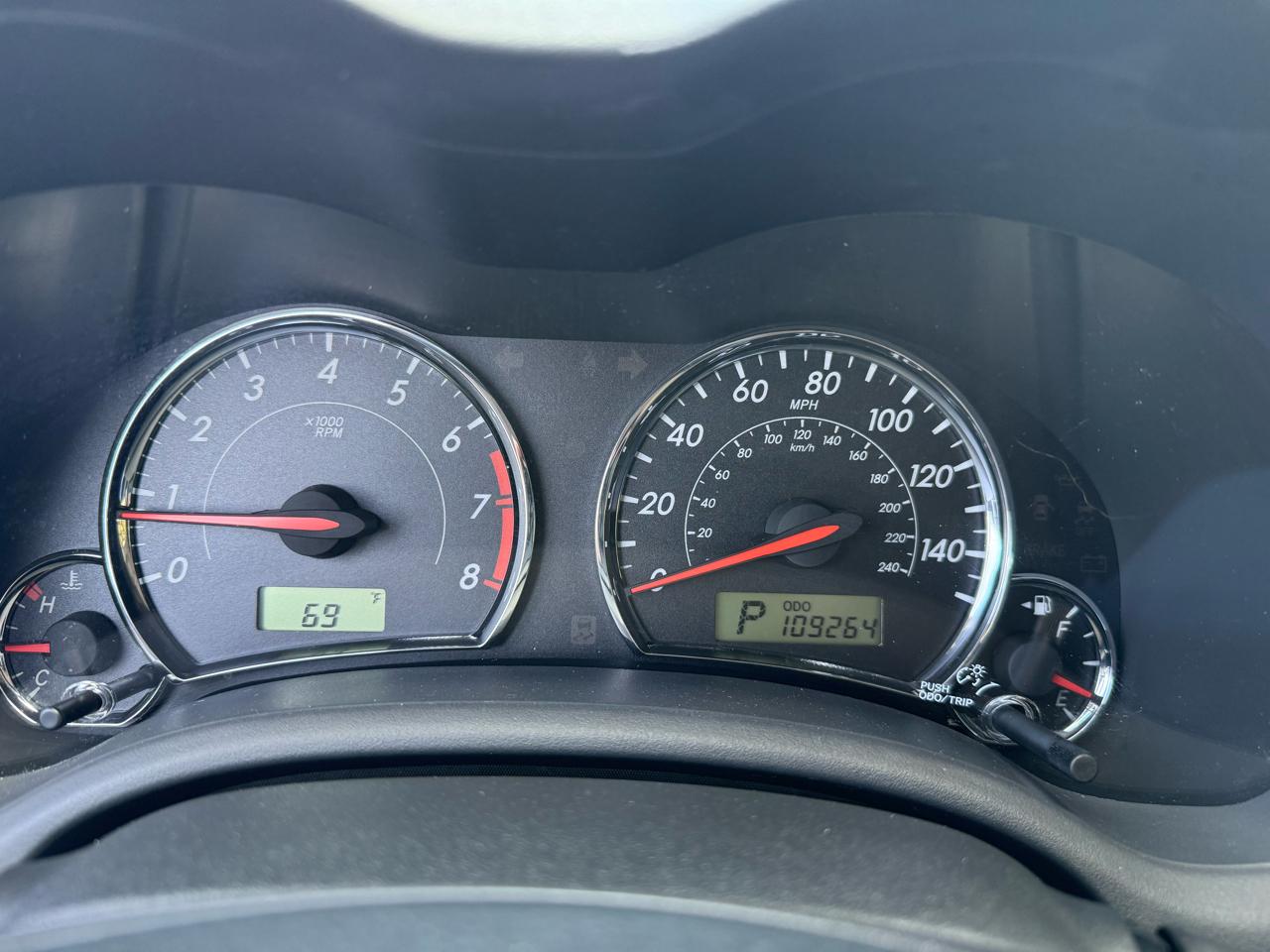 Toyota Corolla S 5-Speed MT 2013