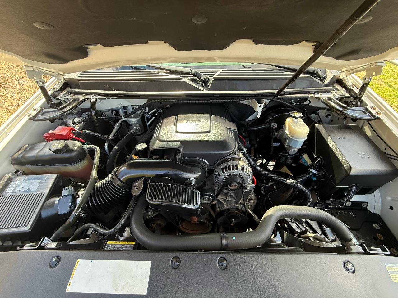 Cadillac Escalade ESV AWD Platinum 2011