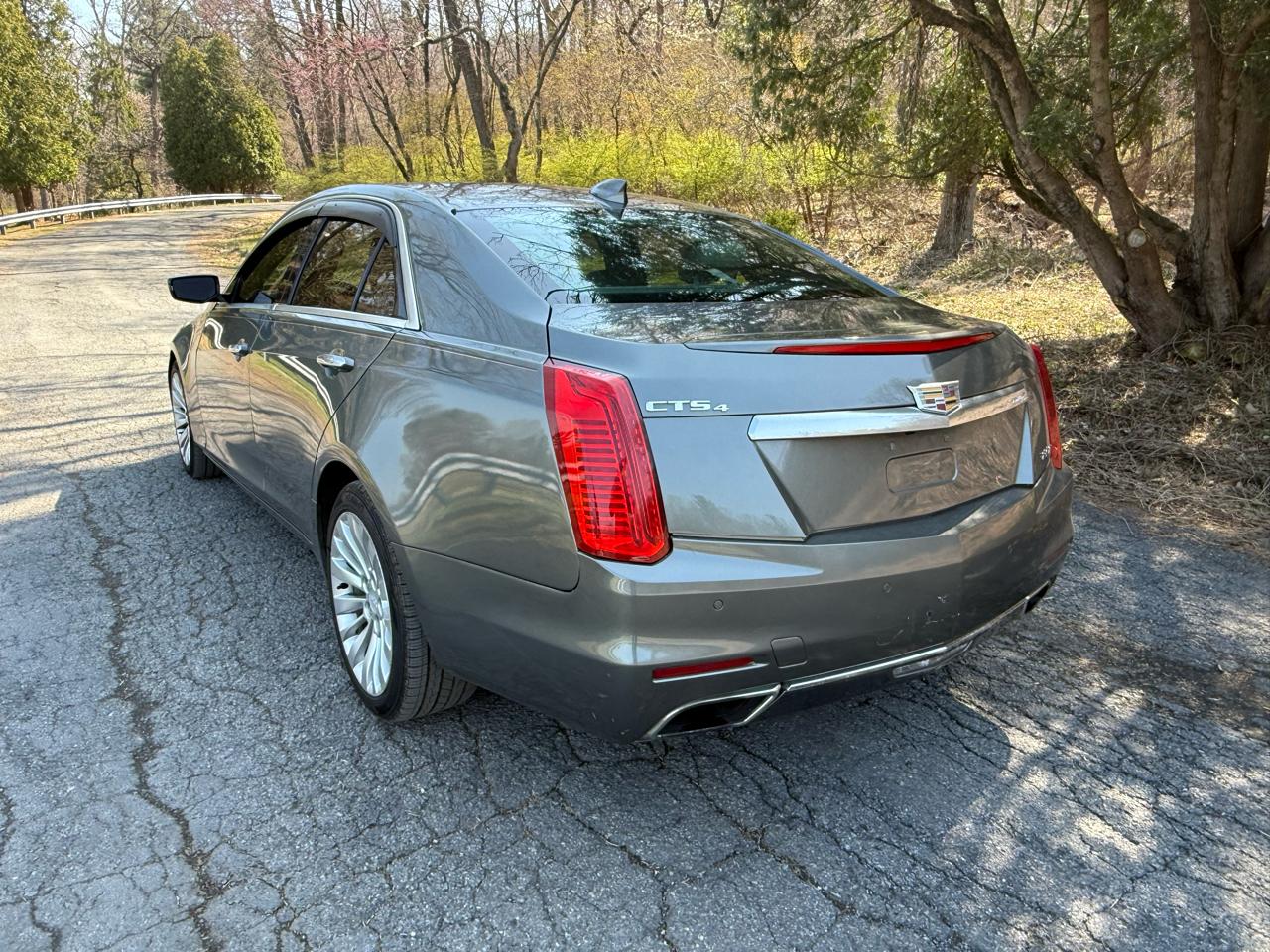 Cadillac CTS 2.0L Turbo Luxury AWD 2016