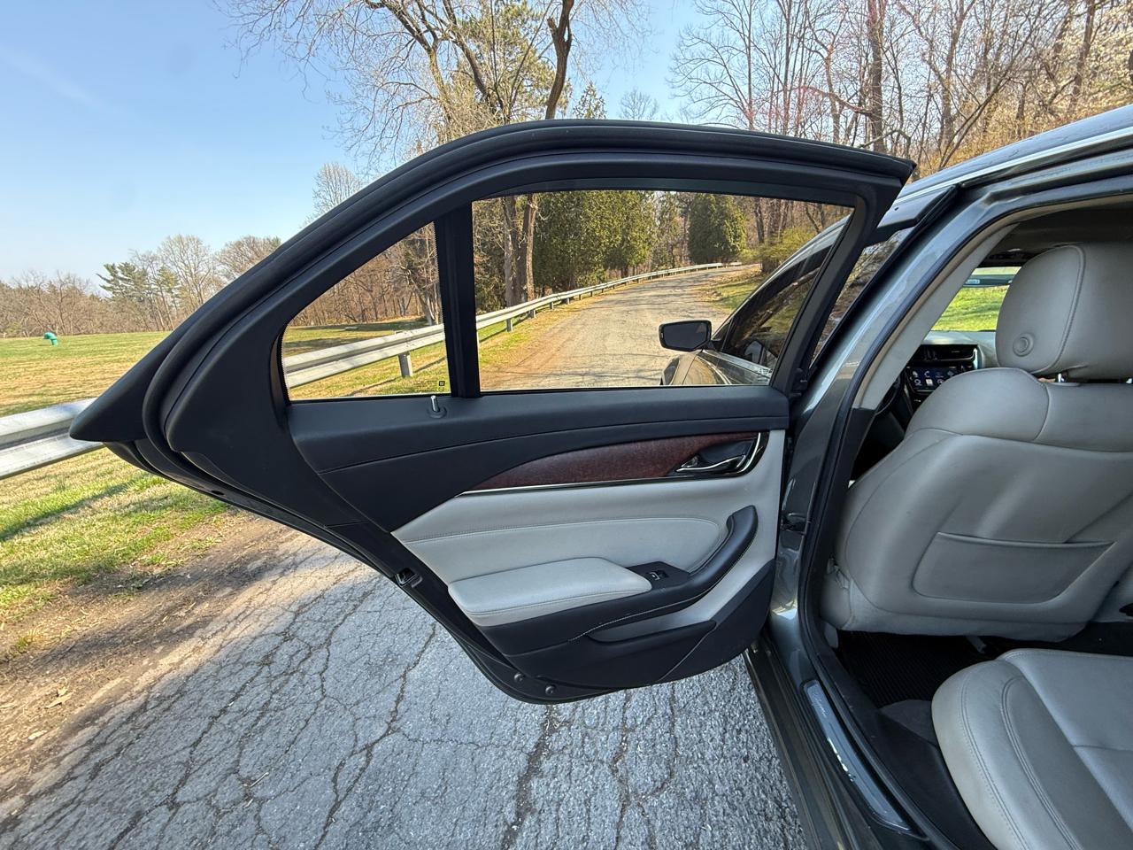 Cadillac CTS 2.0L Turbo Luxury AWD 2016