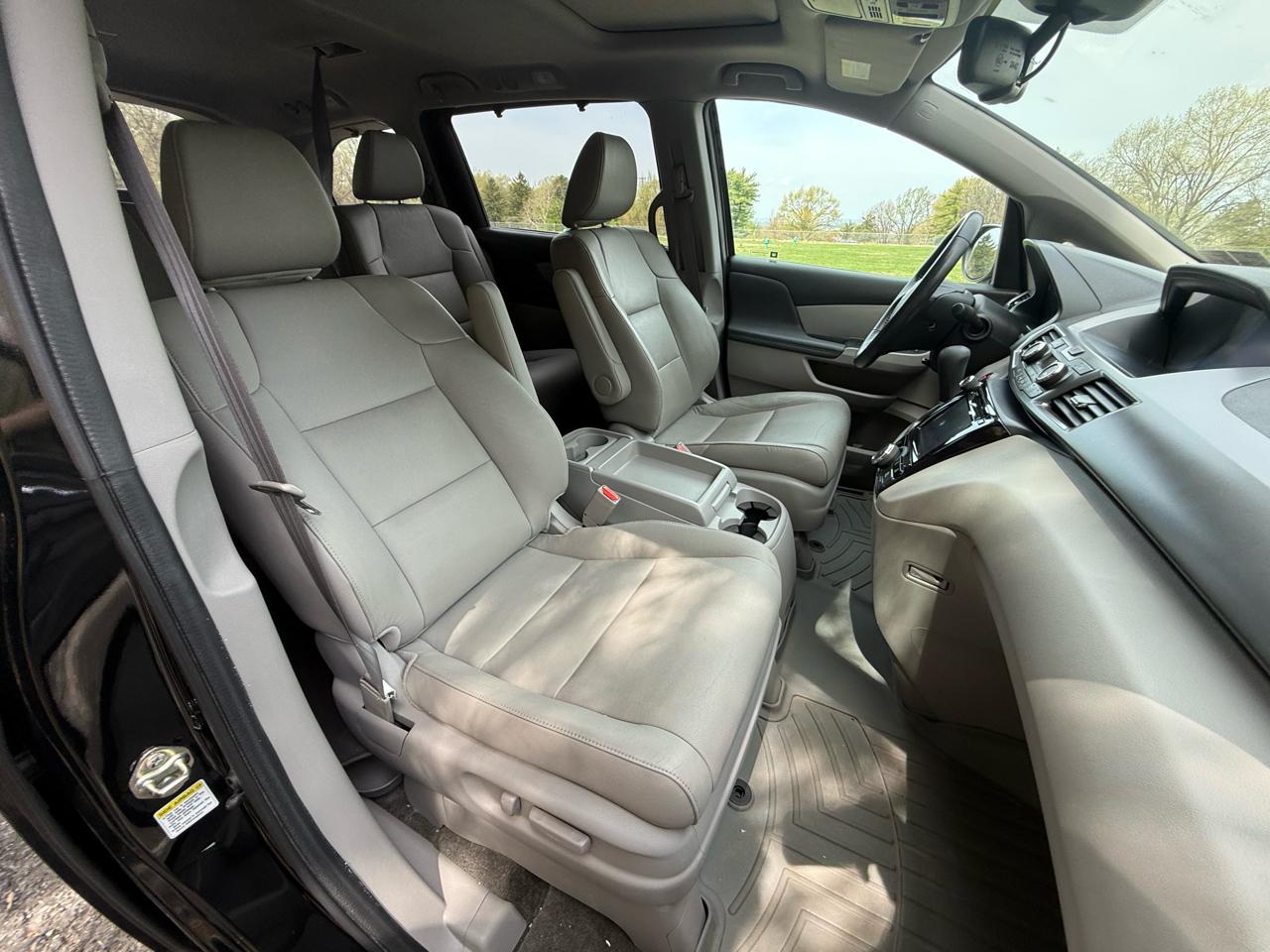 Honda Odyssey 5dr EX-L w/Navigation/Leather 2017