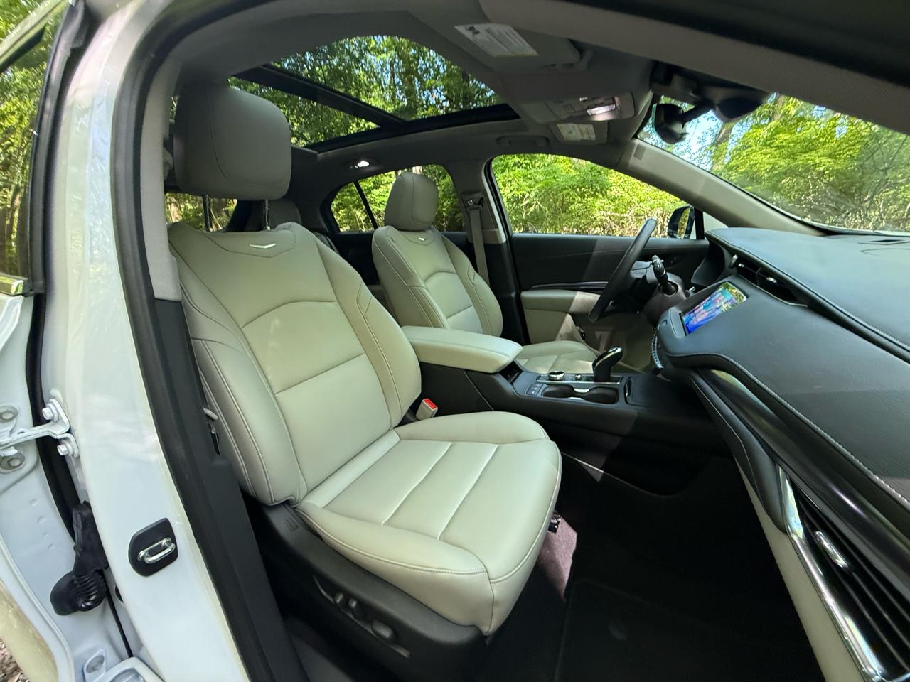 Cadillac XT4 Luxury AWD 2023