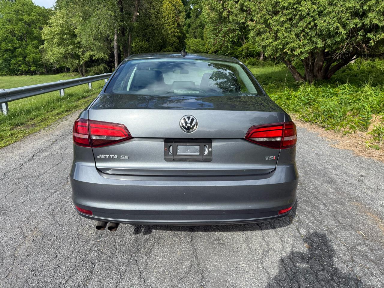 Volkswagen Jetta SE 6A 2016