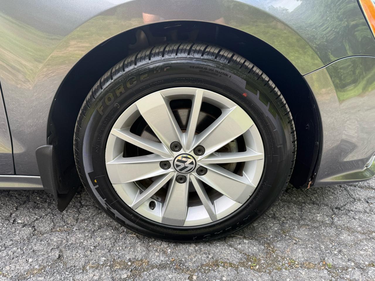Volkswagen Jetta SE 6A 2016