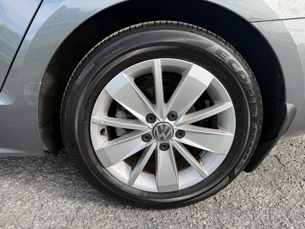 Volkswagen Jetta SE 6A 2016