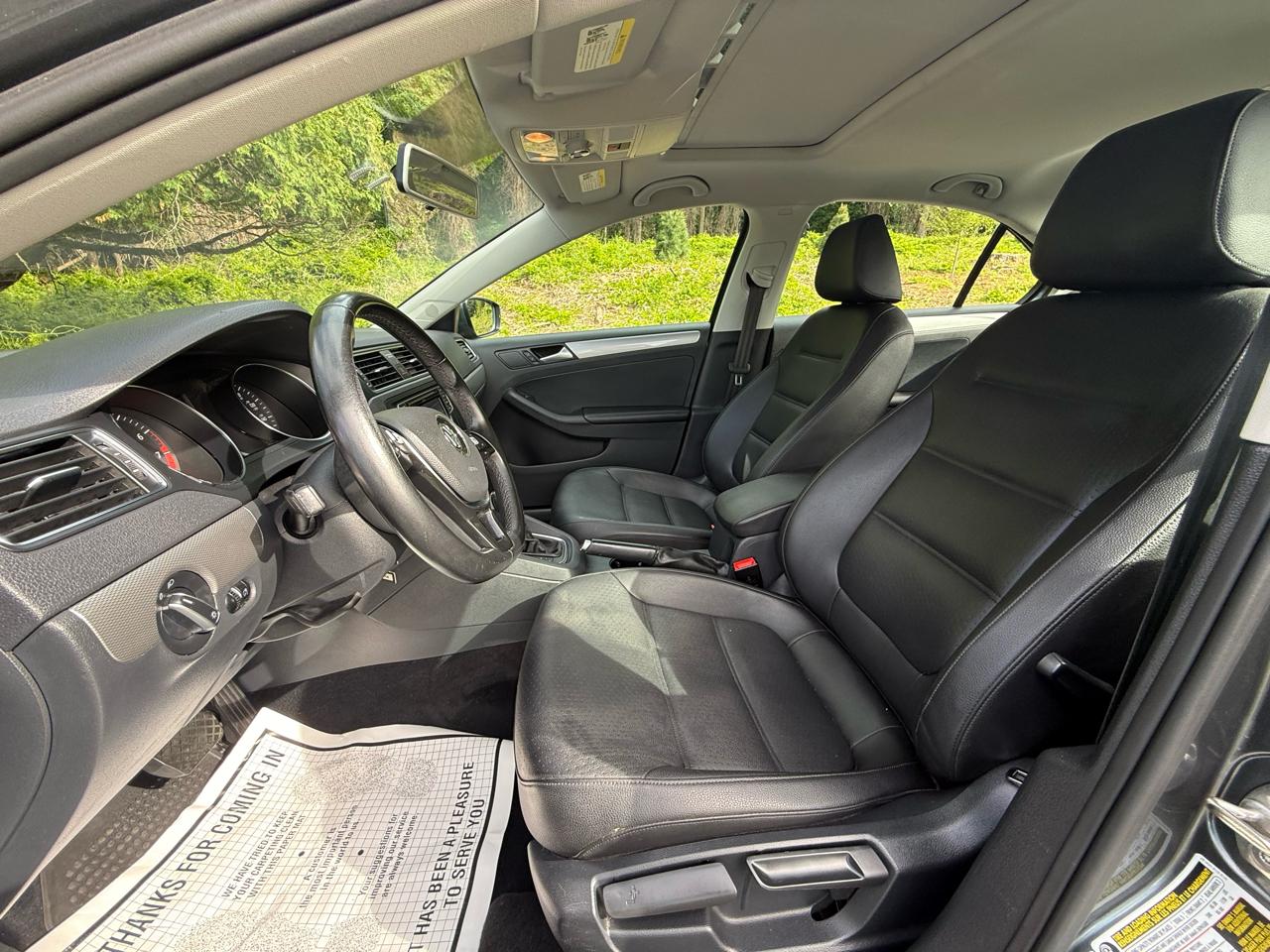 Volkswagen Jetta SE 6A 2016