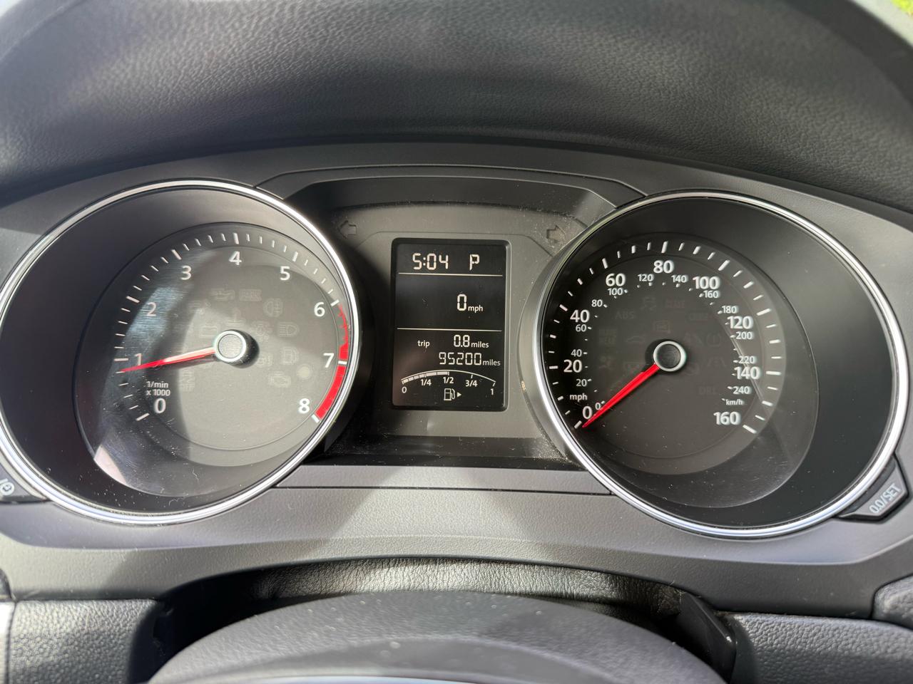 Volkswagen Jetta SE 6A 2016