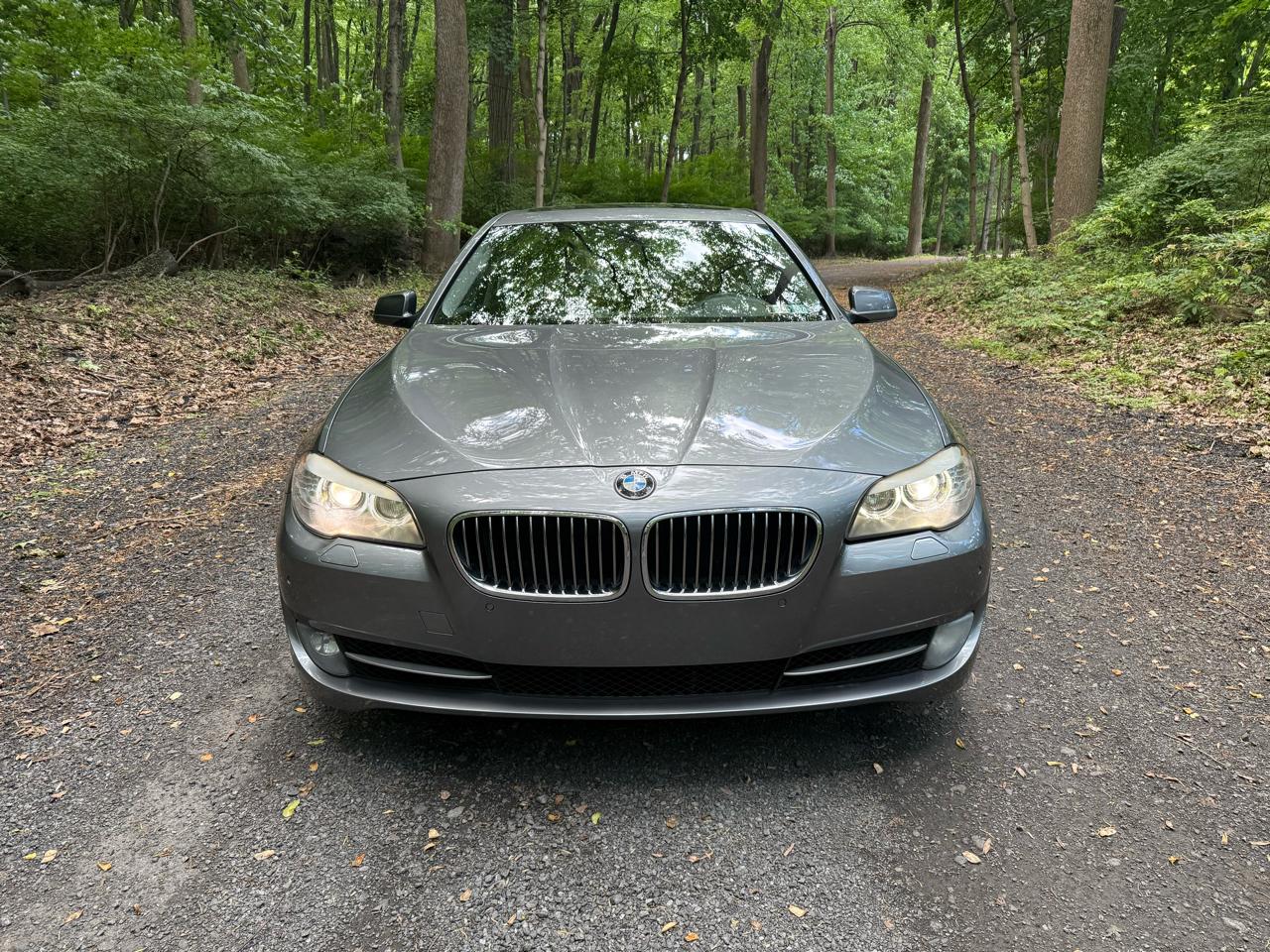 BMW 5-Series 528i xDrive 2012
