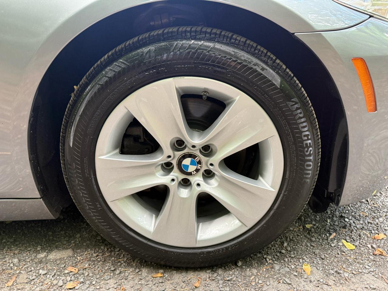 BMW 5-Series 528i xDrive 2012