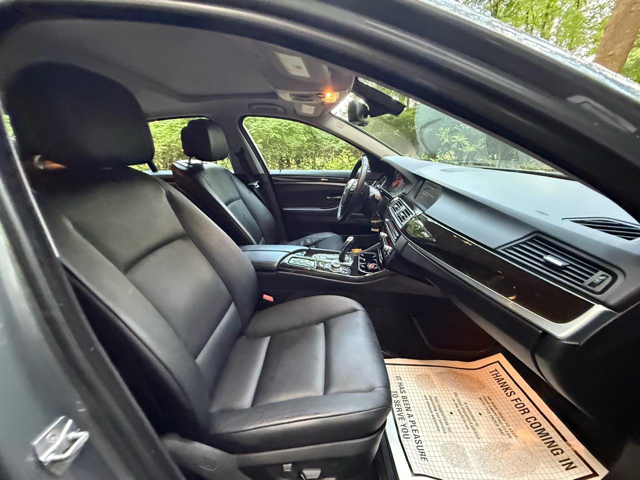 BMW 5-Series 528i xDrive 2012