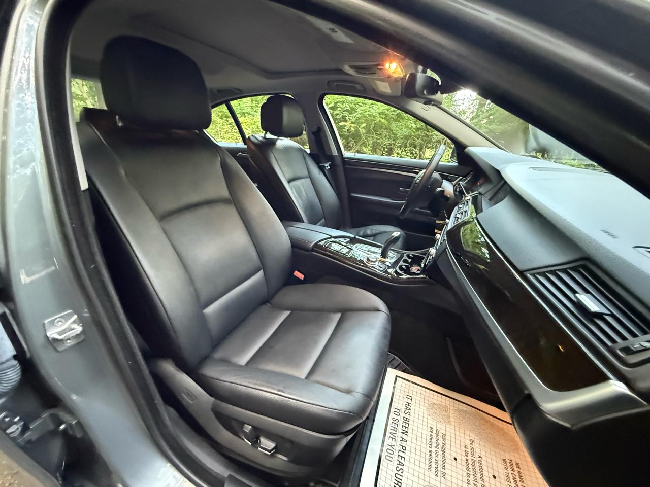BMW 5-Series 528i xDrive 2012