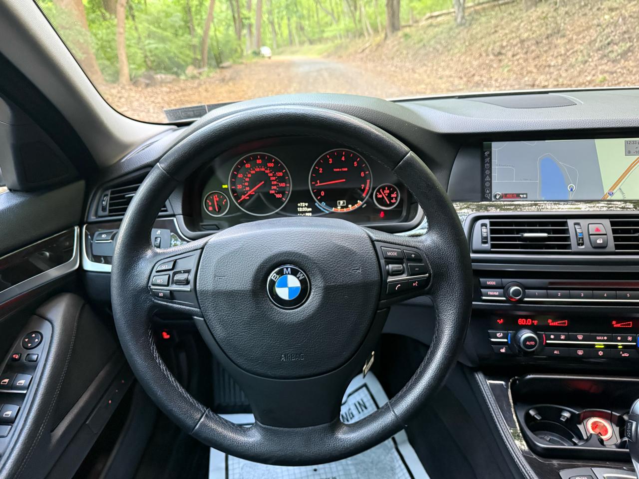 BMW 5-Series 528i xDrive 2012