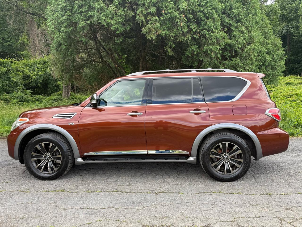 Nissan Armada Platinum AWD 2017