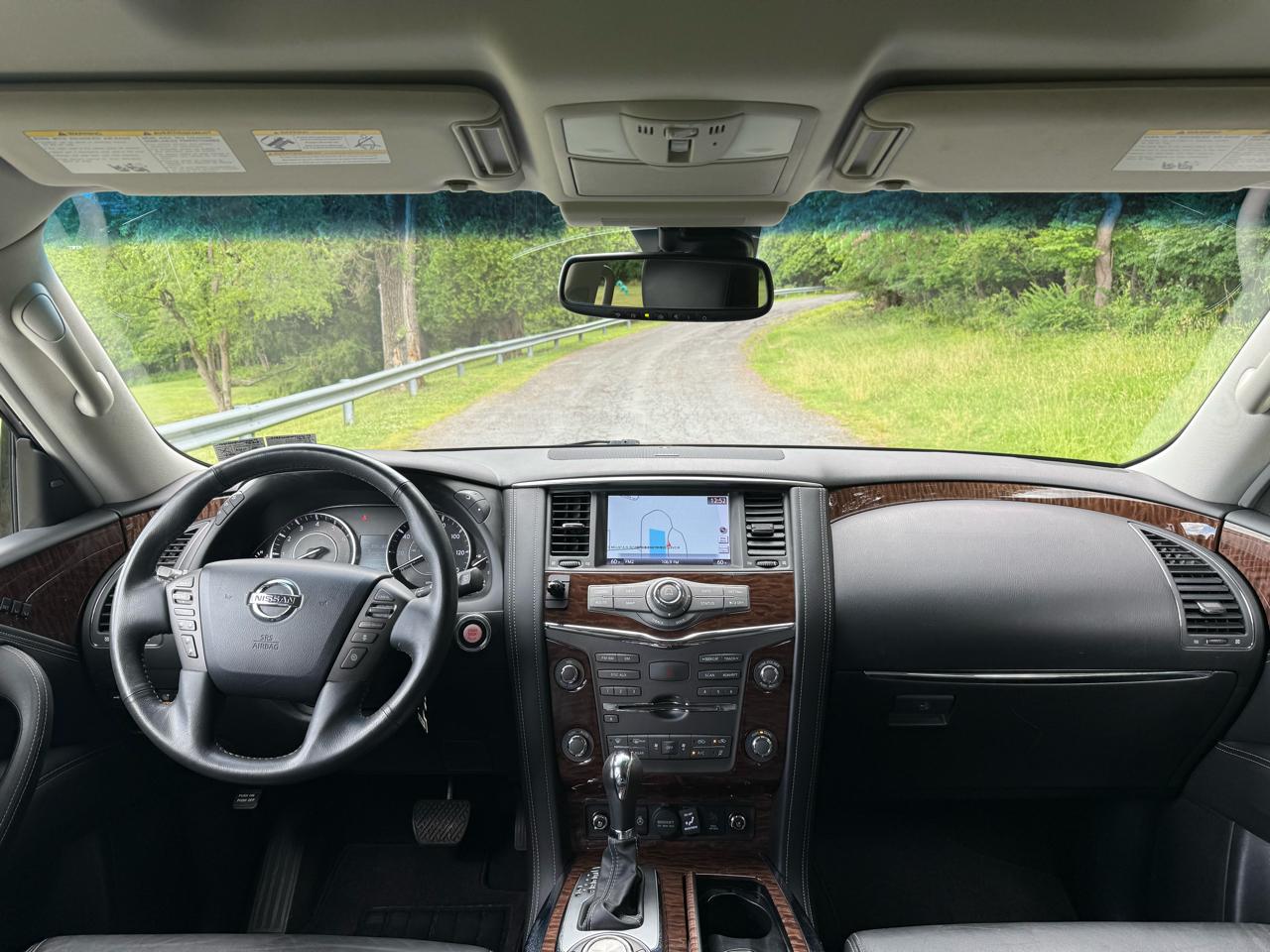 Nissan Armada Platinum AWD 2017