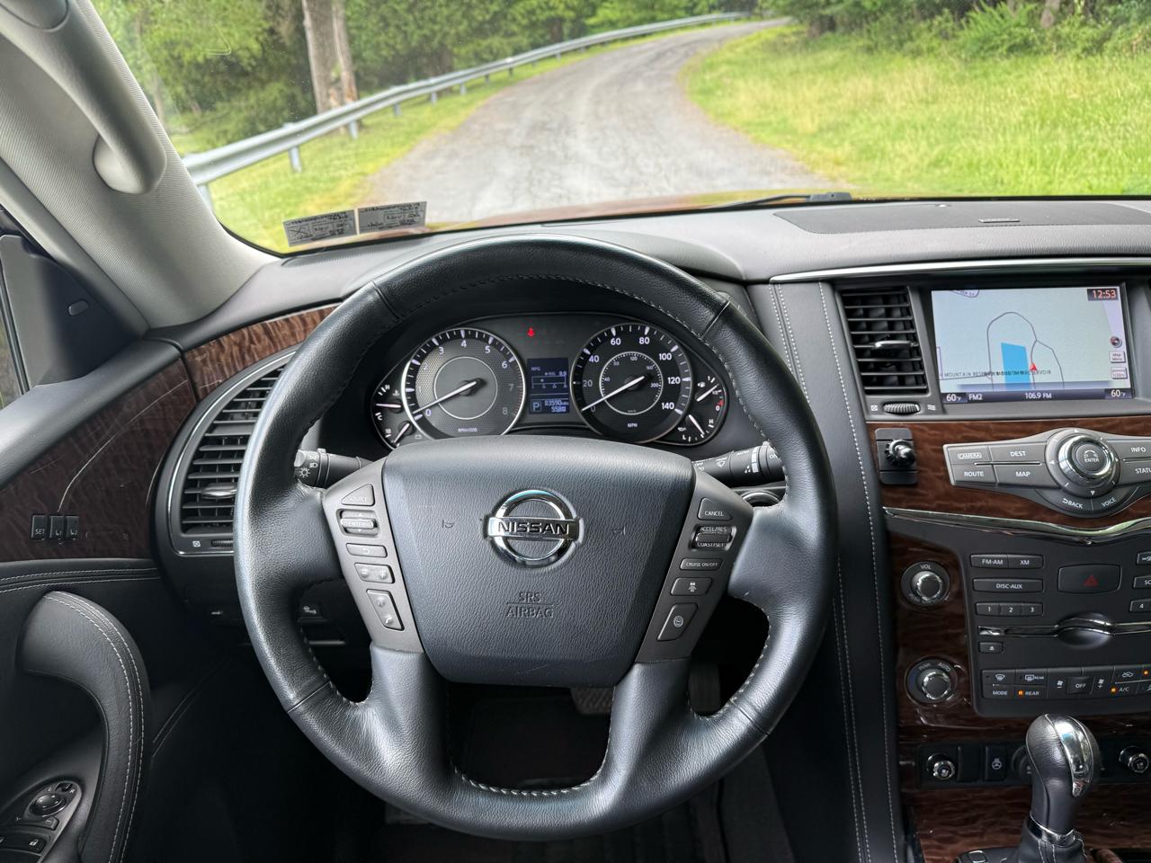 Nissan Armada Platinum AWD 2017