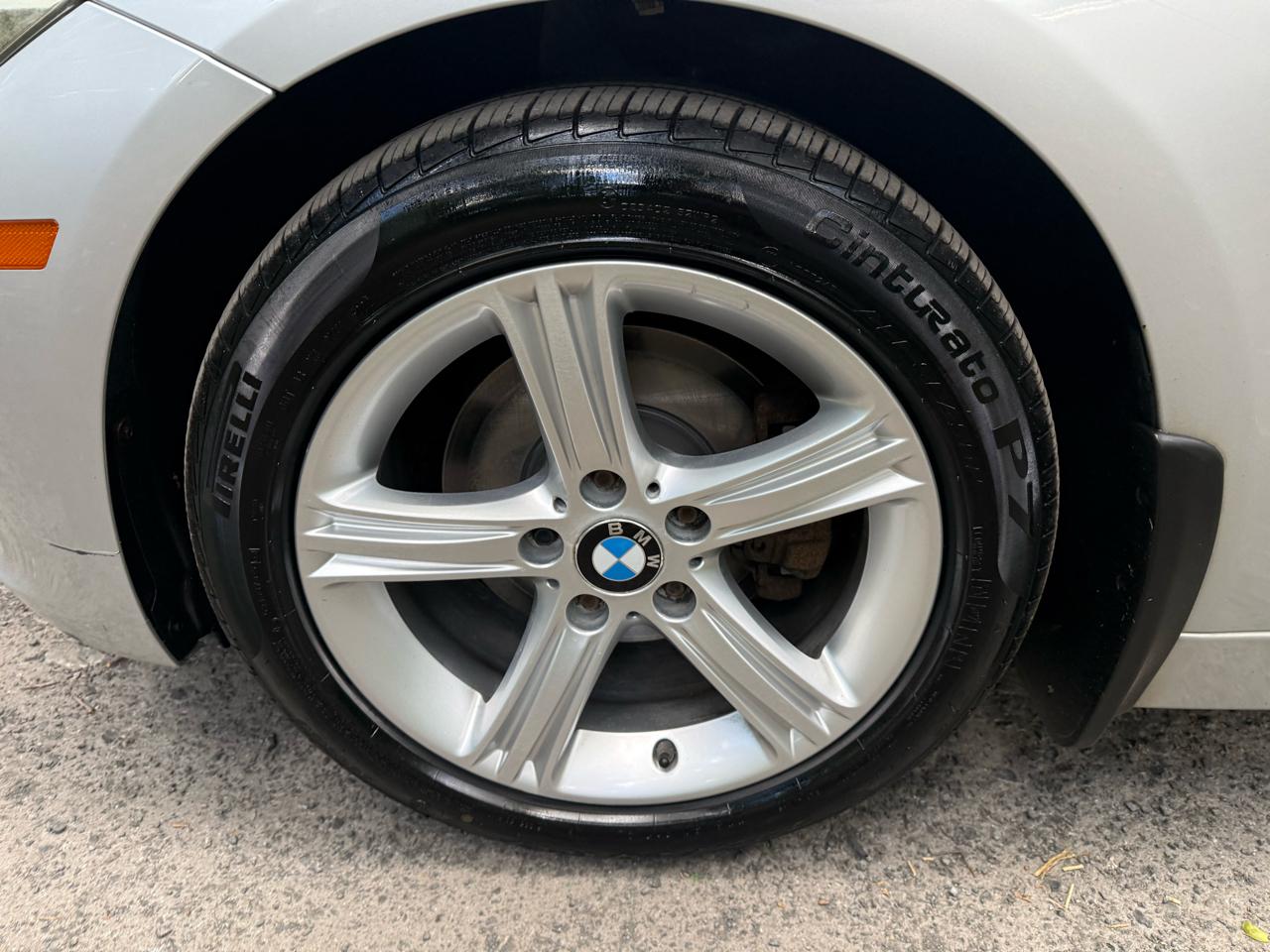 BMW 3-Series 320i xDrive 2013