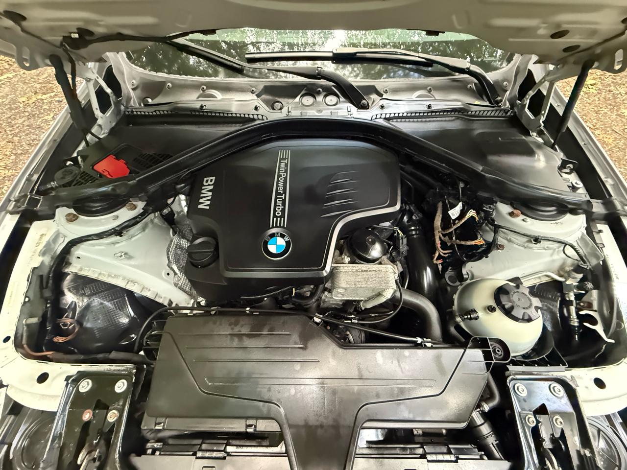 BMW 3-Series 320i xDrive 2013