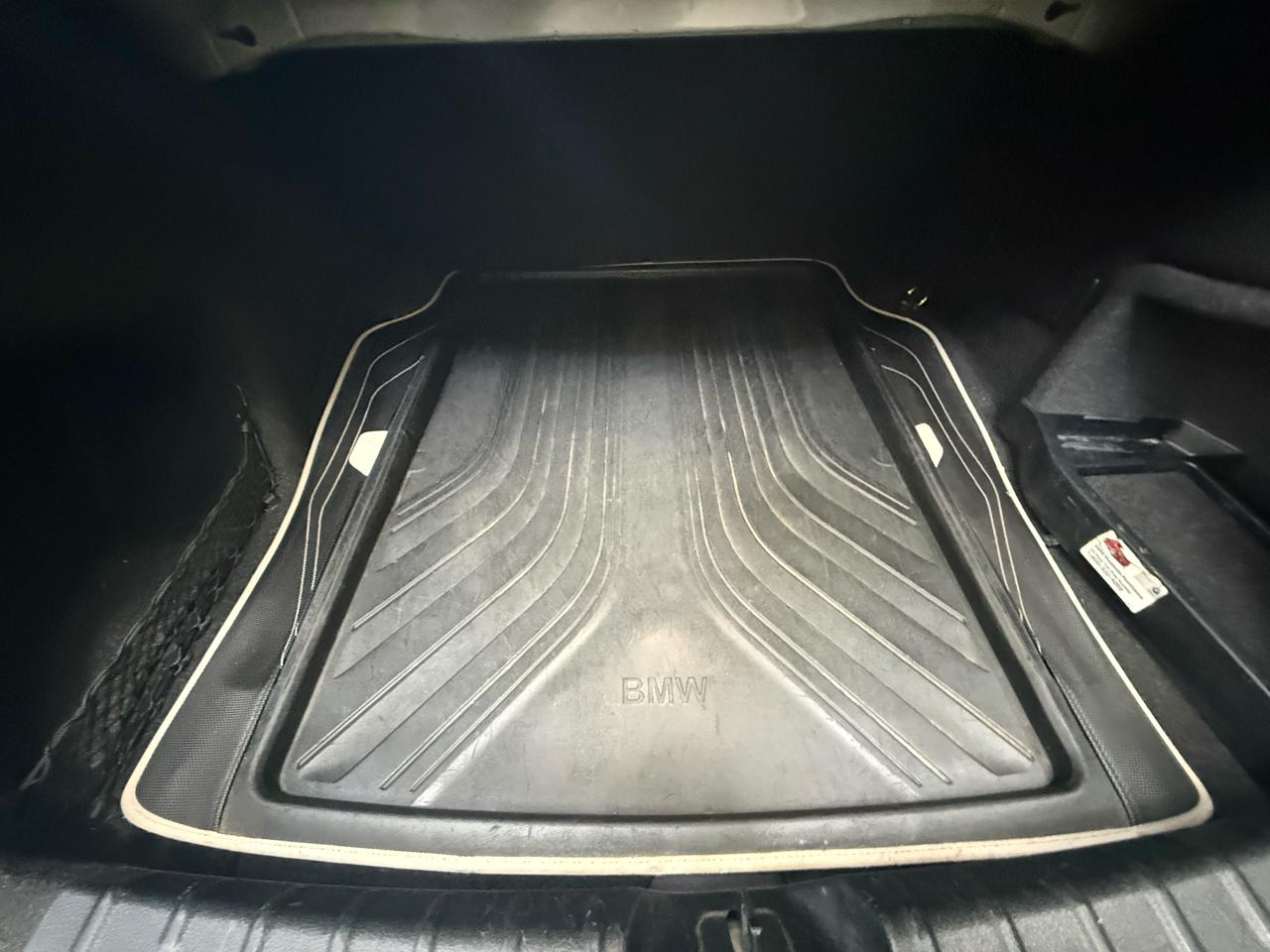 BMW 3-Series 320i xDrive 2013