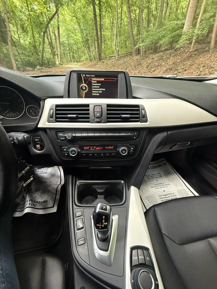 BMW 3-Series 320i xDrive 2013