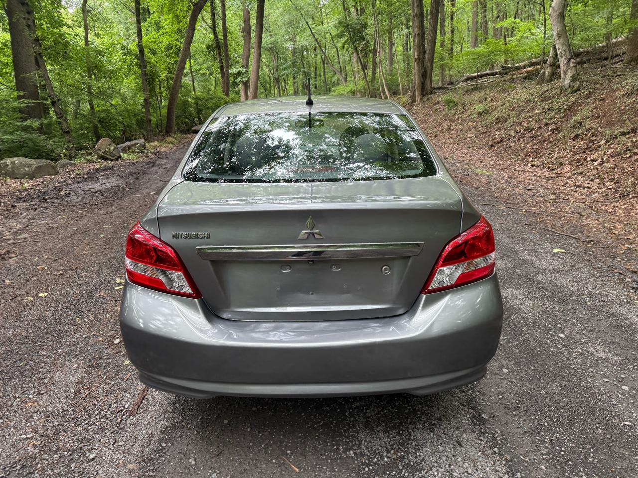 Mitsubishi Mirage G4 SE 5M 2017