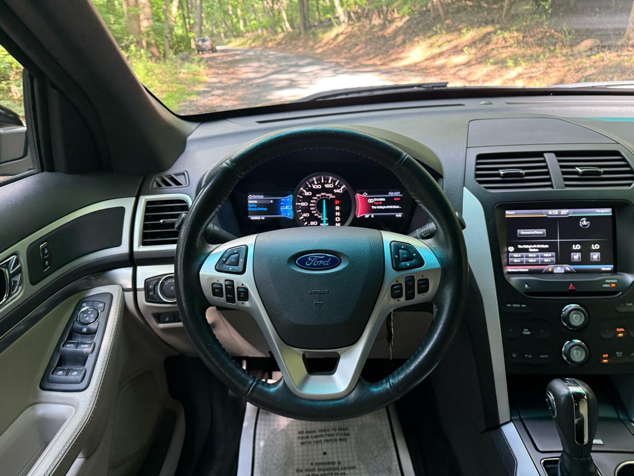 Ford Explorer XLT 4WD 2015