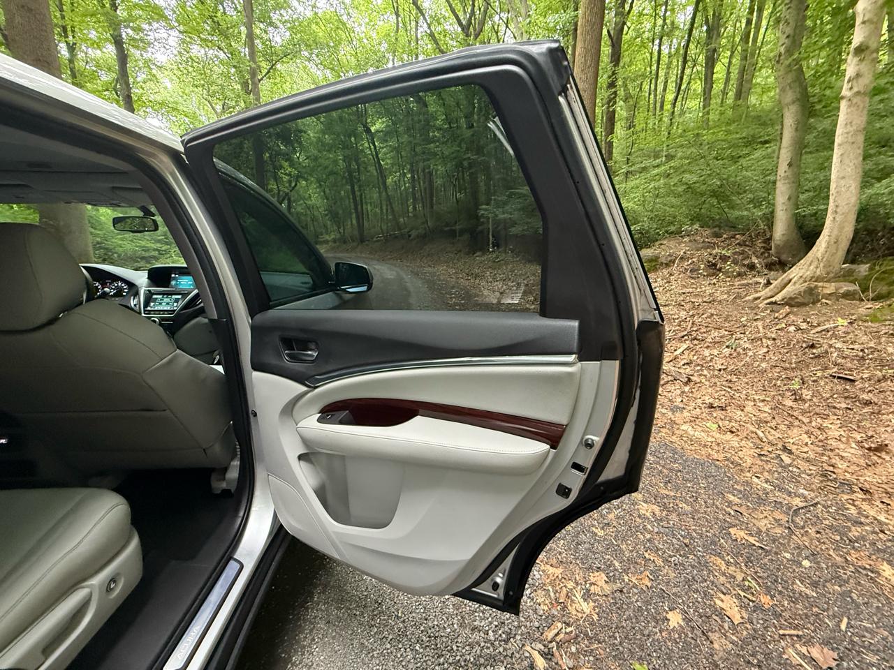 Acura MDX SH-AWD 6-Spd AT 2014