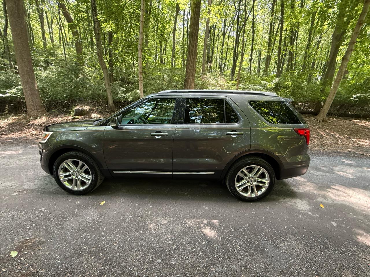 Ford Explorer XLT 4WD 2016