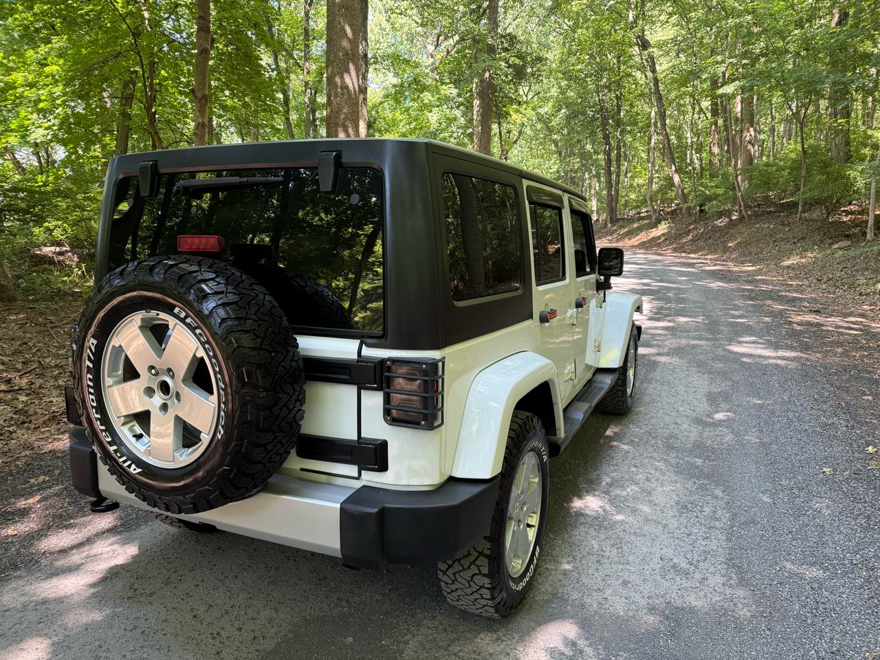 Jeep Wrangler Unlimited Sahara 4WD 2012