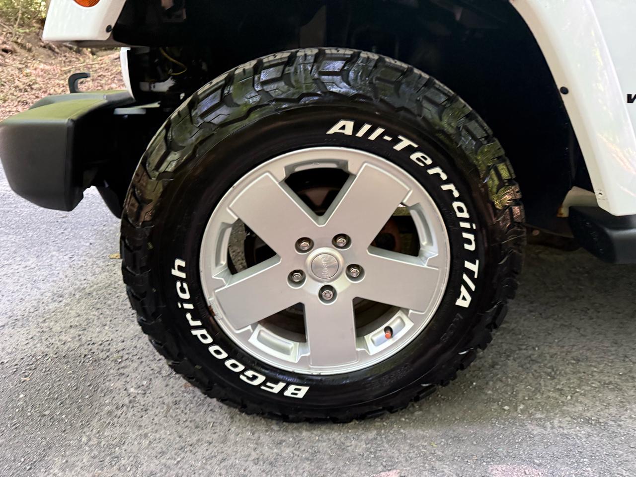 Jeep Wrangler Unlimited Sahara 4WD 2012