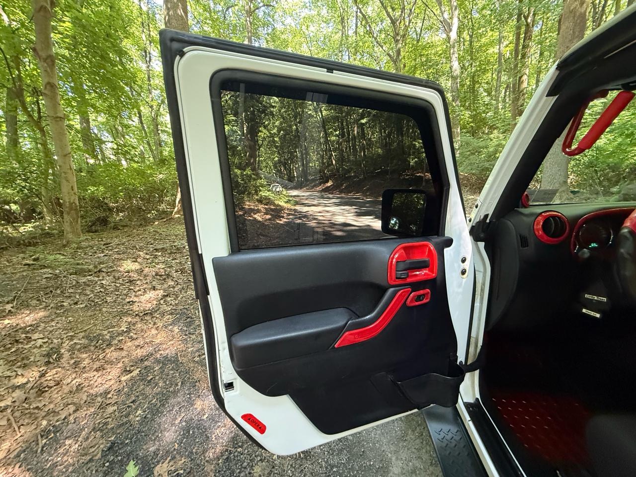 Jeep Wrangler Unlimited Sahara 4WD 2012