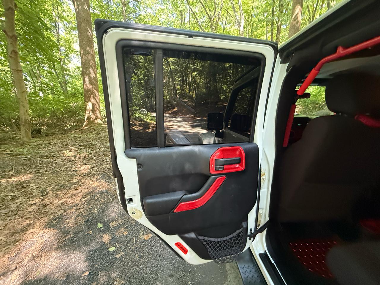 Jeep Wrangler Unlimited Sahara 4WD 2012