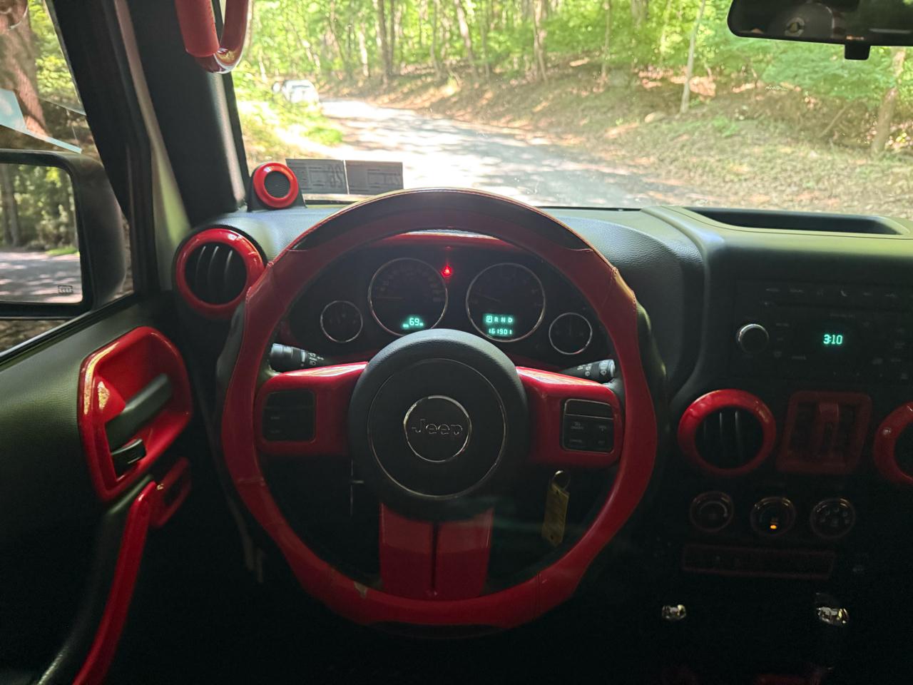 Jeep Wrangler Unlimited Sahara 4WD 2012