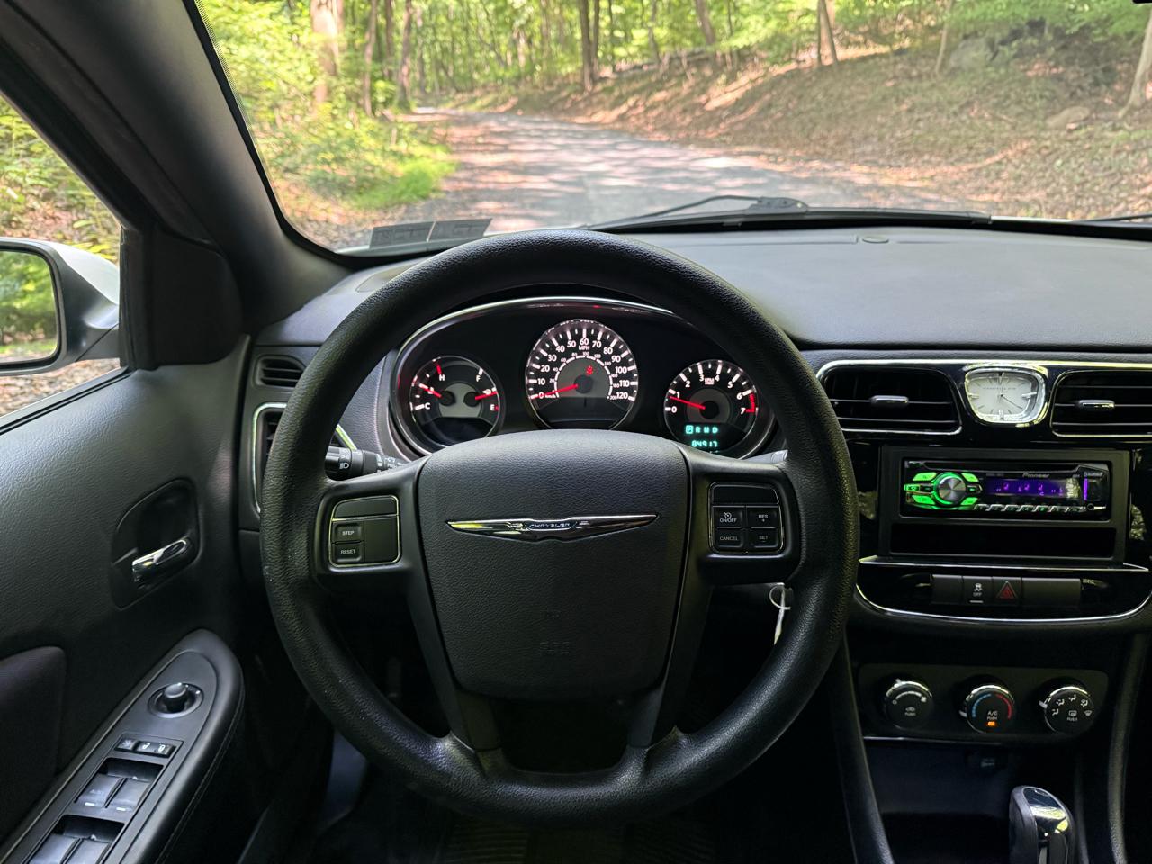 Chrysler 200 LX 2014