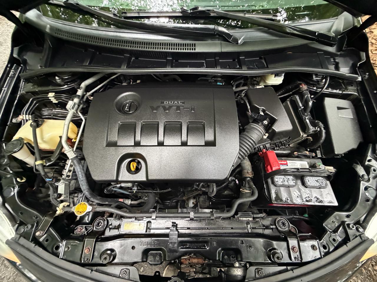 Toyota Corolla 4dr Sdn Base Auto 2013