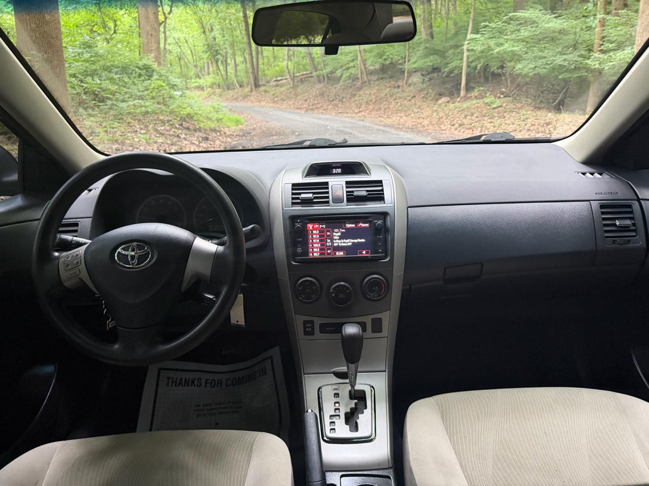 Toyota Corolla 4dr Sdn Base Auto 2013
