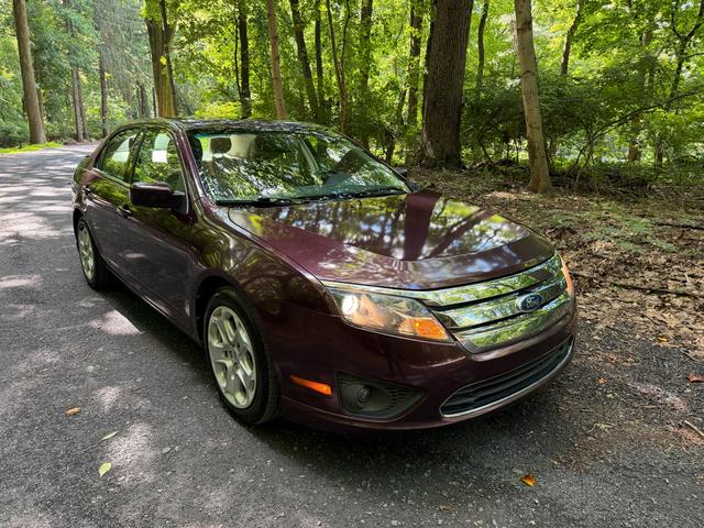 Red (MAROON) 2011 Ford Fusion Sedan Front-Wheel Drive Automatic