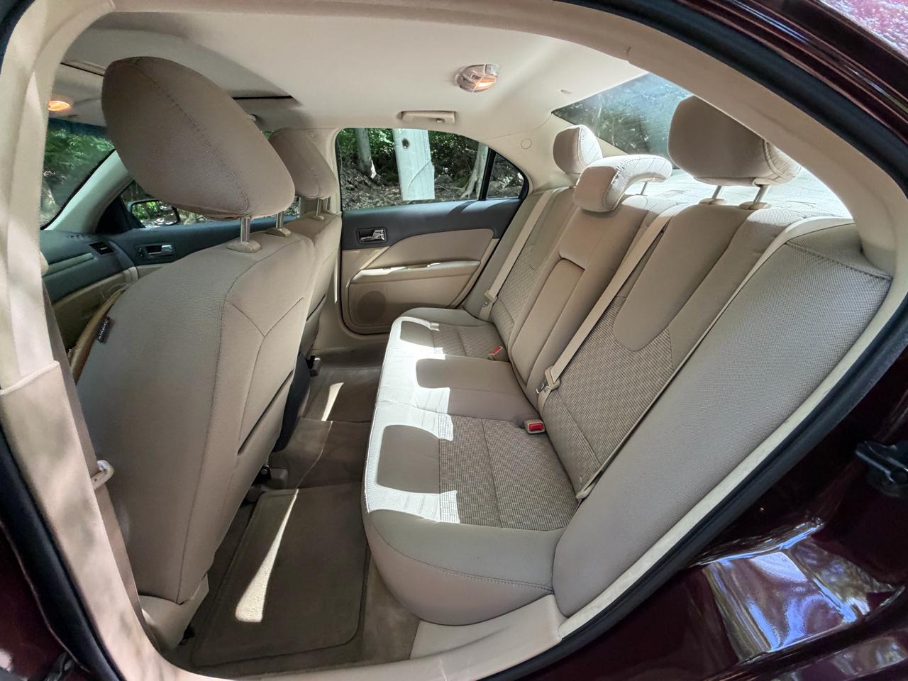 Ford Fusion I4 SE 2011