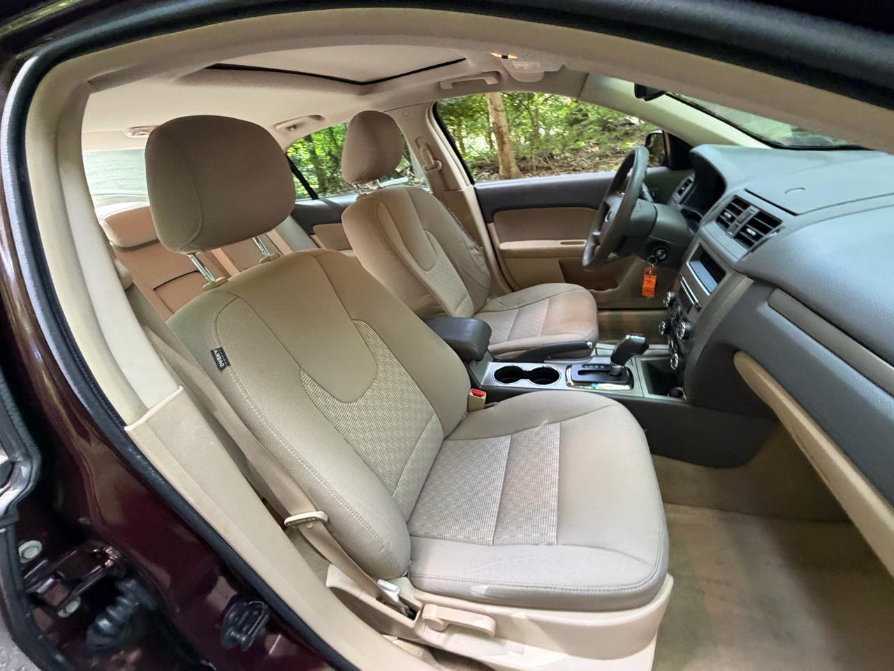 Ford Fusion I4 SE 2011