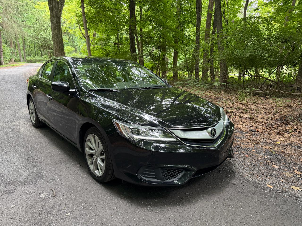 Acura ILX 8-Spd AT w/ Premium Package 2017