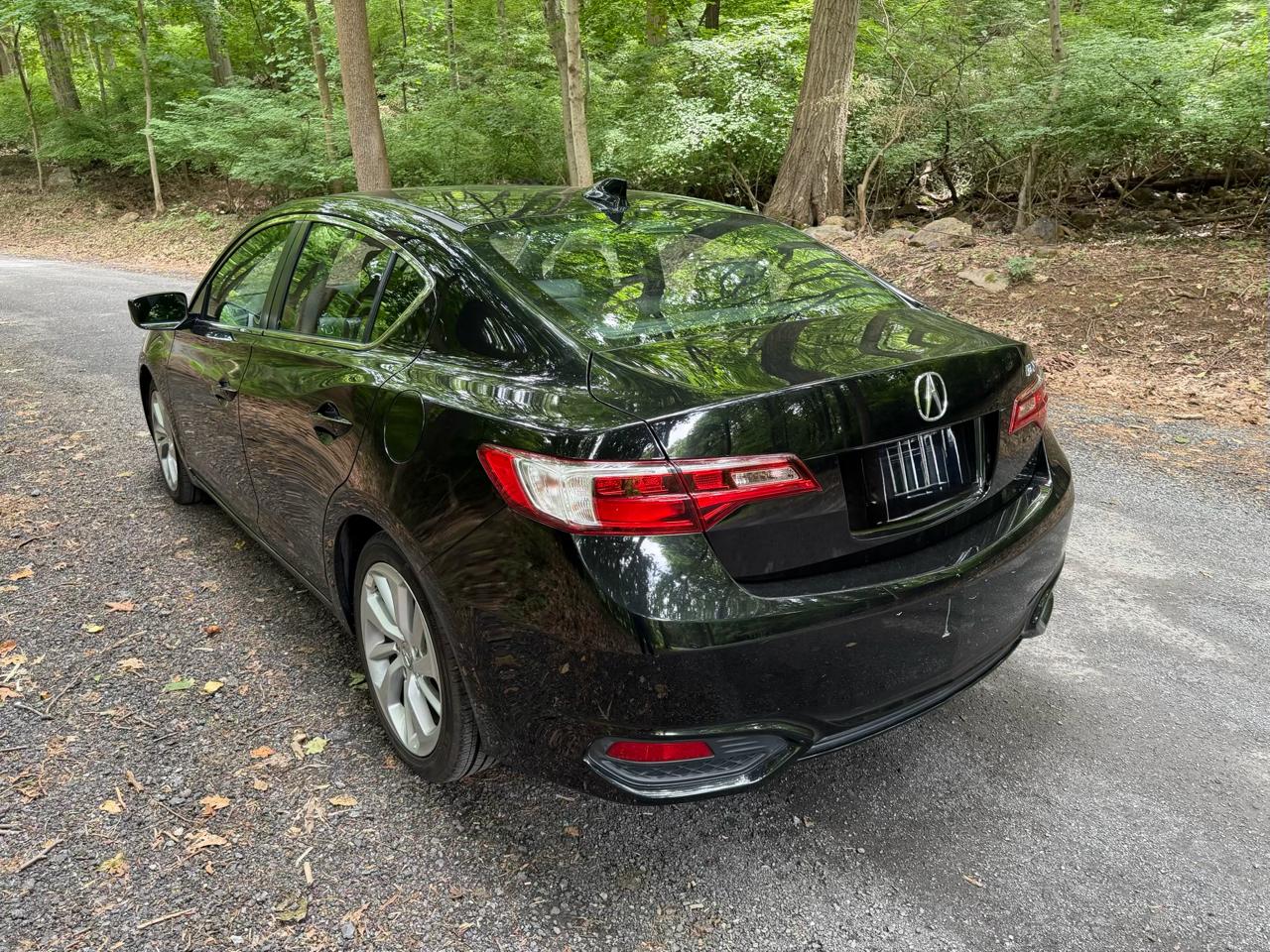Acura ILX 8-Spd AT w/ Premium Package 2017