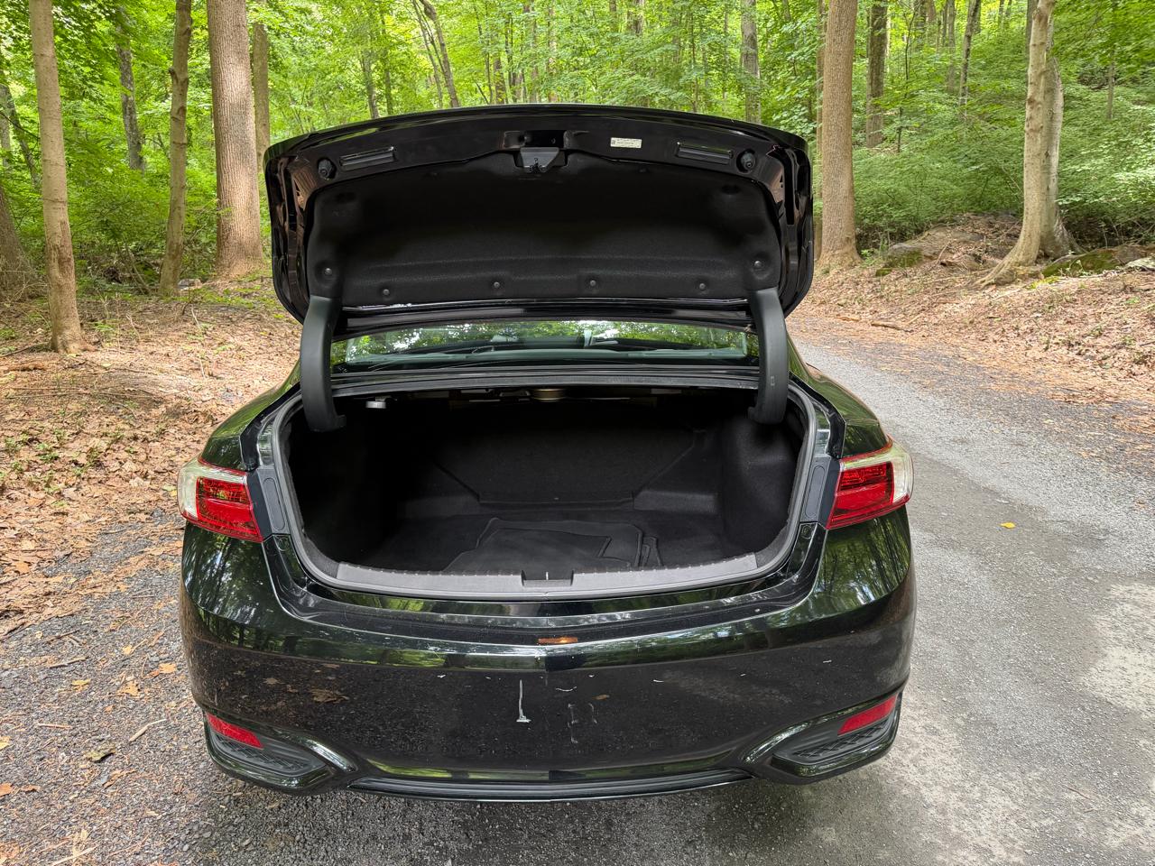 Acura ILX 8-Spd AT w/ Premium Package 2017