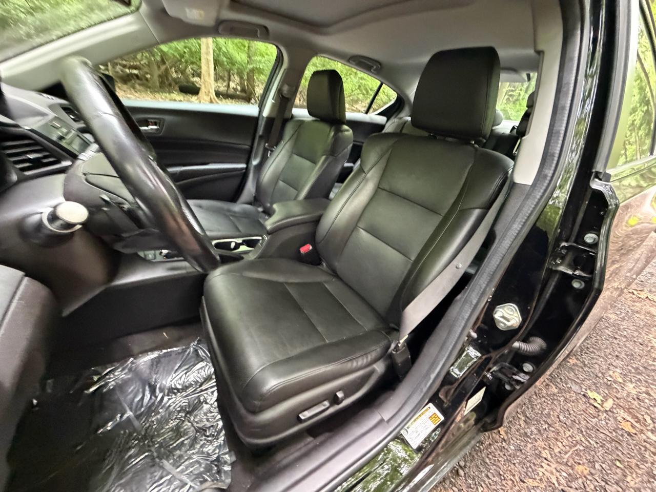 Acura ILX 8-Spd AT w/ Premium Package 2017