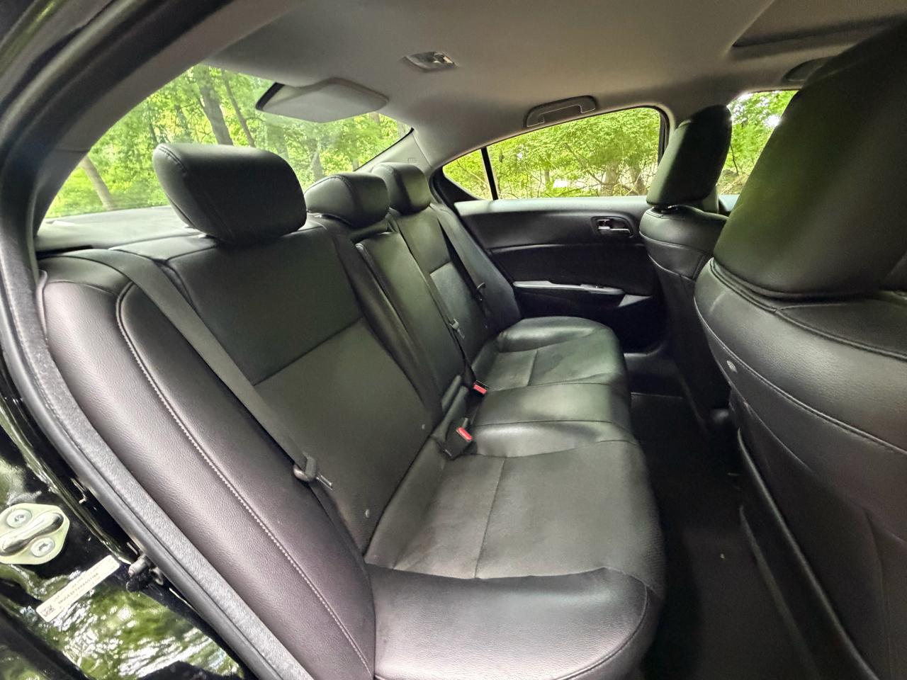 Acura ILX 8-Spd AT w/ Premium Package 2017